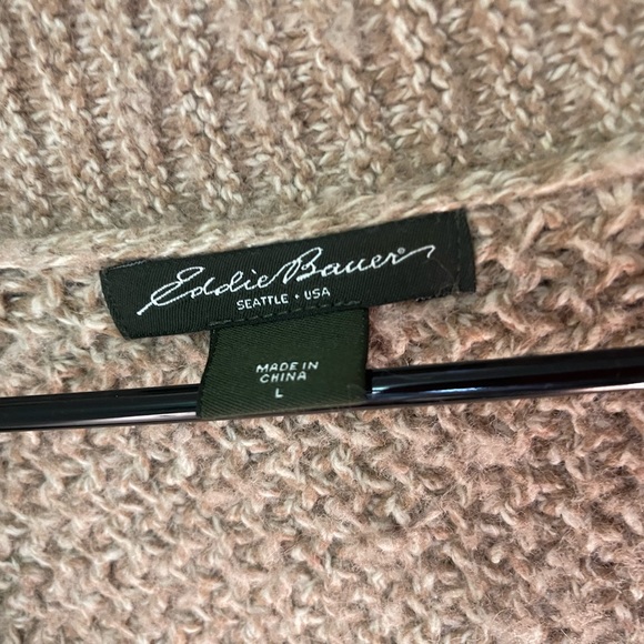 Eddie Bauer Wool Blend Cardigan, Heavy Weight Winter Layer, Outdoor or Casual - Picture 6 of 10